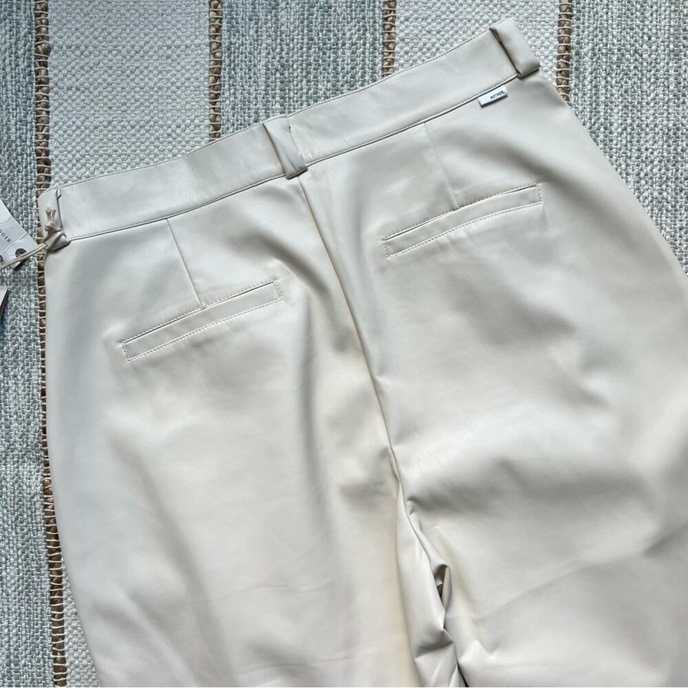 Mother High Waisted Egret Tunnel Vision Pleated Prep Faux Leather Pants Size 32 - Picture 7 of 13